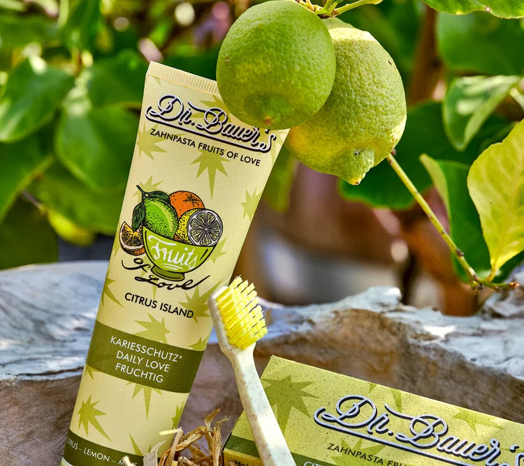 Dr.Bauer’s citrinų, apelsinų ir mėtų skonio dantų pasta Citrus Island, 90 ml.