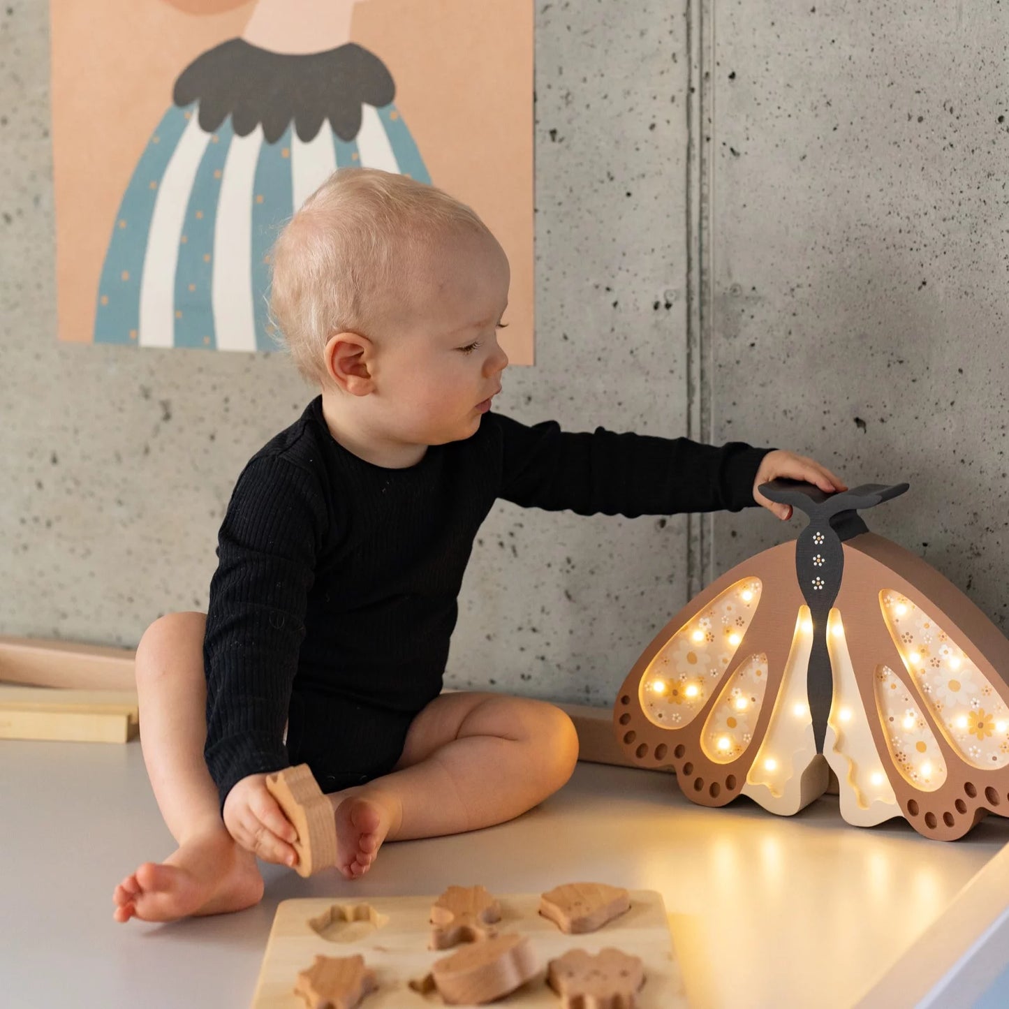 Medinis šviestuvas "Rudas drugelis"