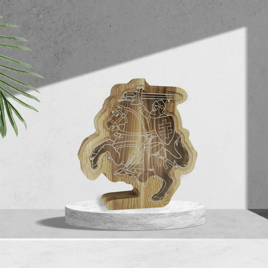 Medinė taupyklė "Vytis" (Galimas graviravimas)