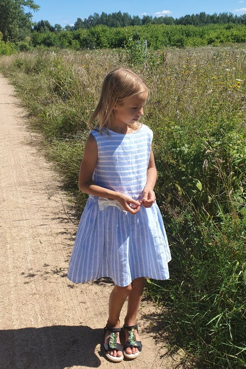 Lininė suknelė "Jūros bangos"