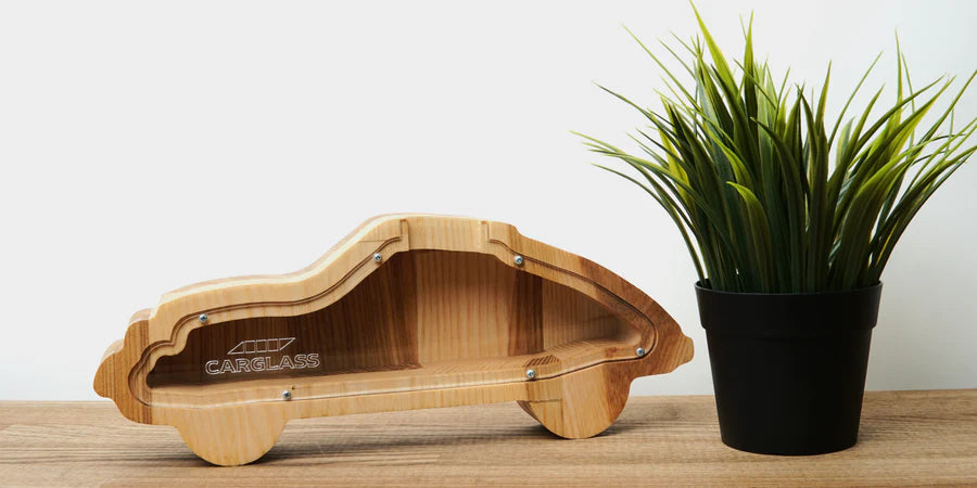 Didelė medinė taupyklė „Automobilis“ (Galimas graviravimas)