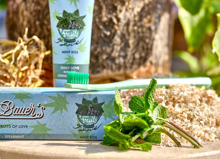 Dr.Bauer’s mėtos skonio dantų pasta be fluoro Mint Kiss, 90 ml