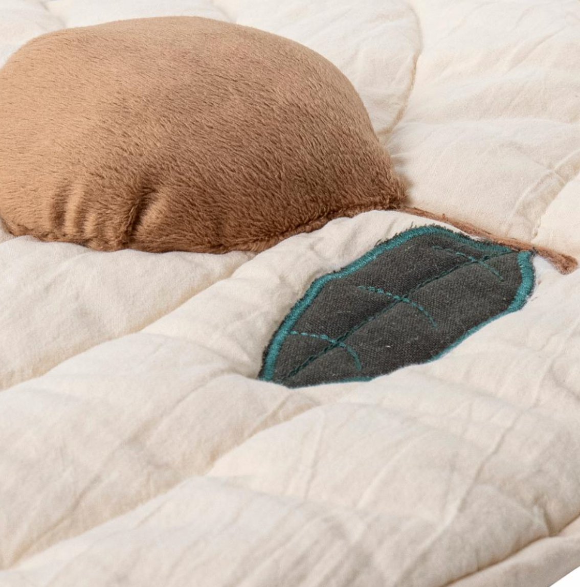 Agnes žaidimų kilimėlis, su interaktyviais elementais