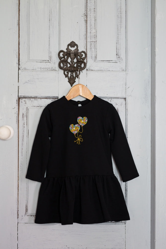 Siuvinėta suknelė "Du balionėliai" (Įvairių spalvų)