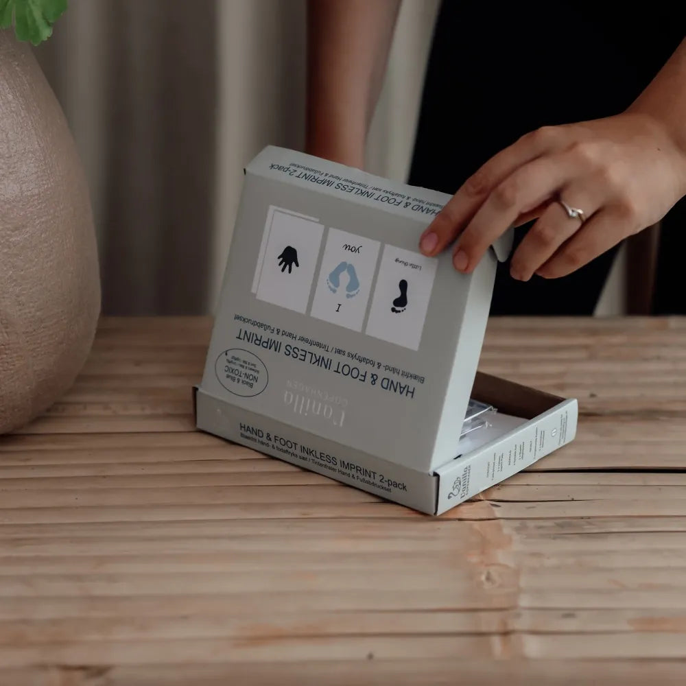 Kūdikio rankos/pėdos atspaudų lapeliai, mėlyna