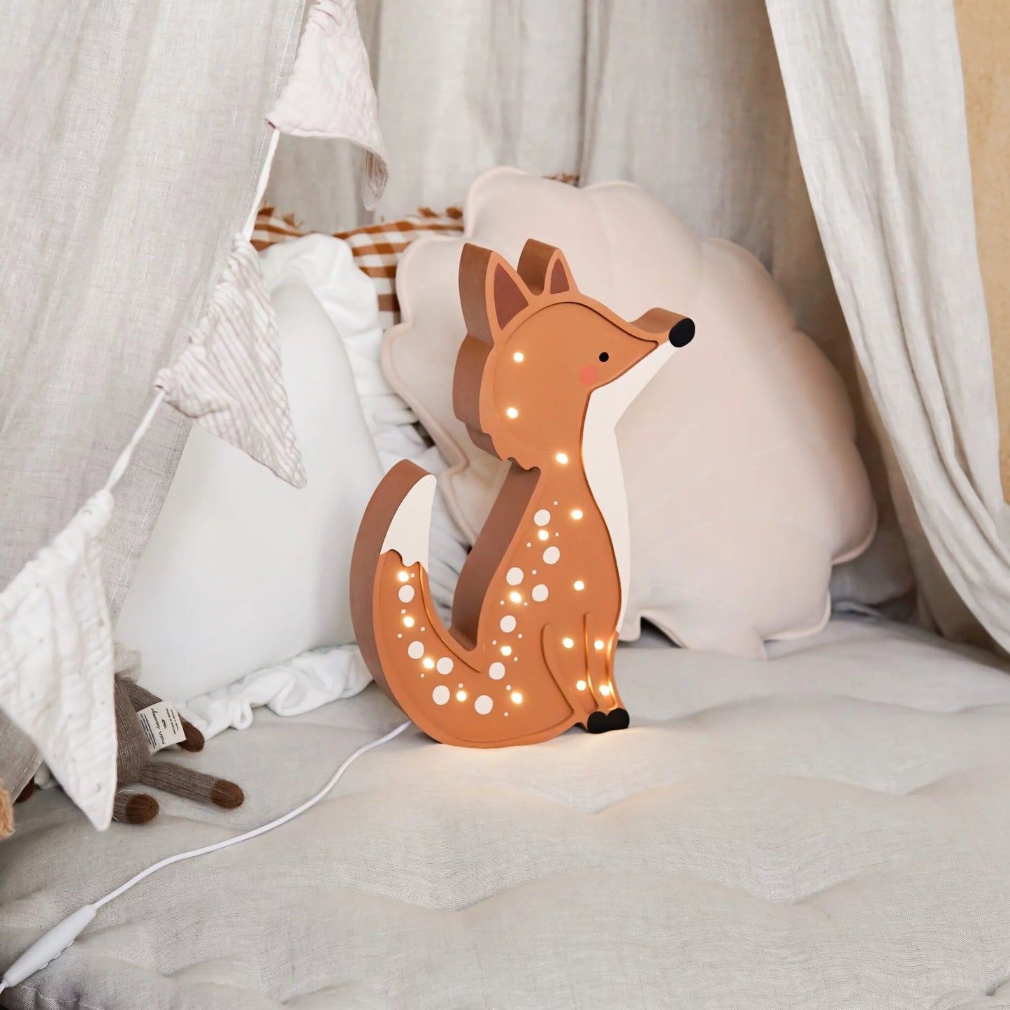 Medinis šviestuvas "Tamsiai ruda laputė"