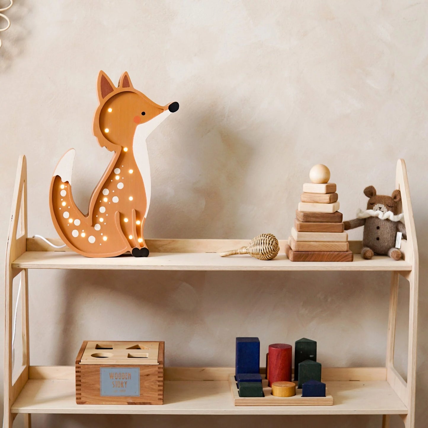 Medinis šviestuvas "Tamsiai ruda laputė"