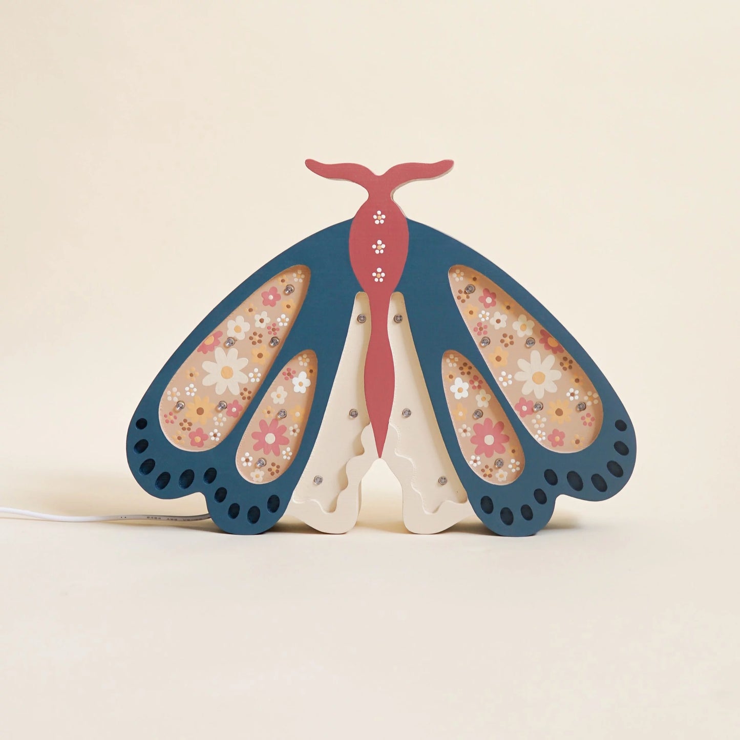 Medinis šviestuvas "Margas drugelis"