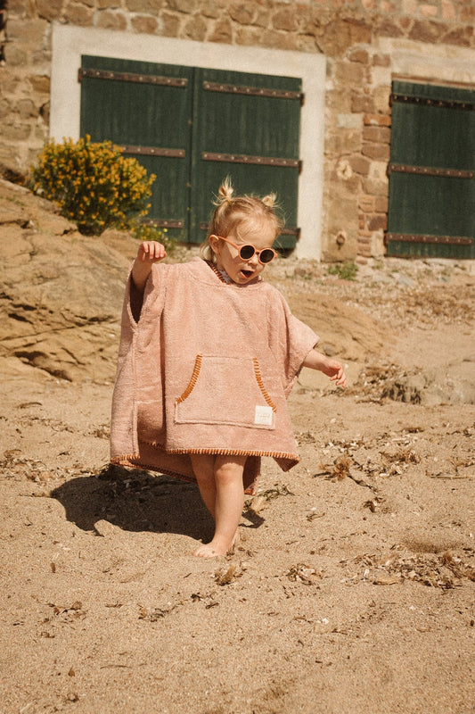 Vaikiškas pončas iš minkšto kilpinio audinio