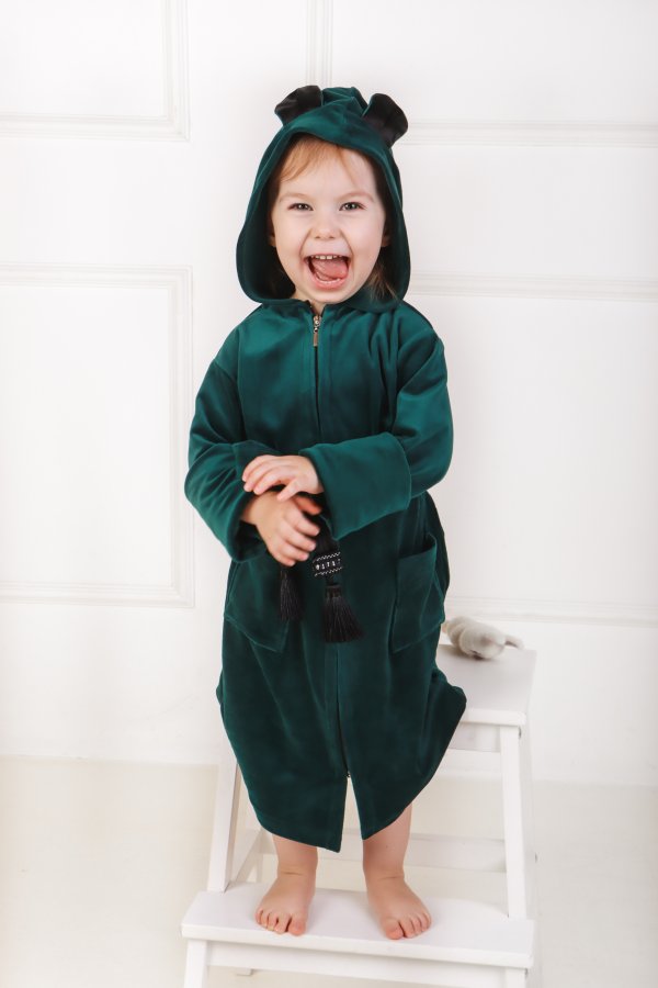 Vaikiškas žalias veliūrinis chalatas su užtrauktuku