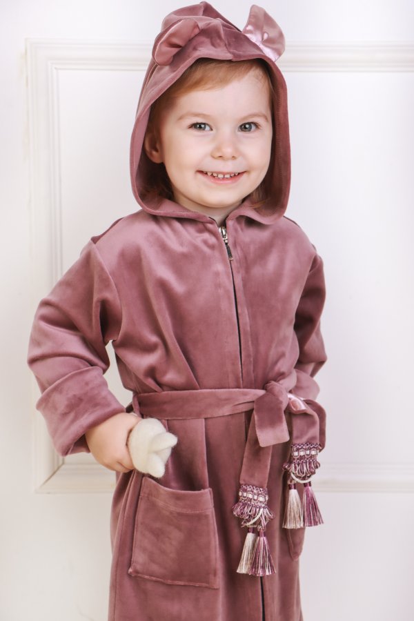 Vaikiškas tamsiai rožinis veliūrinis chalatas su užtrauktuku