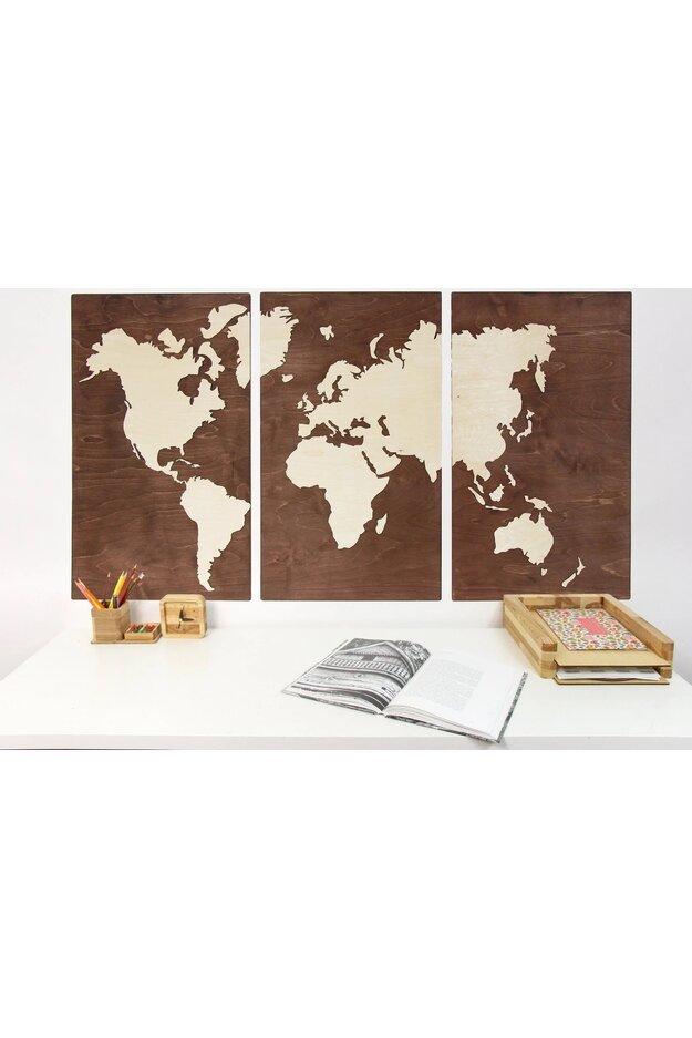 Trijų dalių medinis pasaulio žemėlapis
